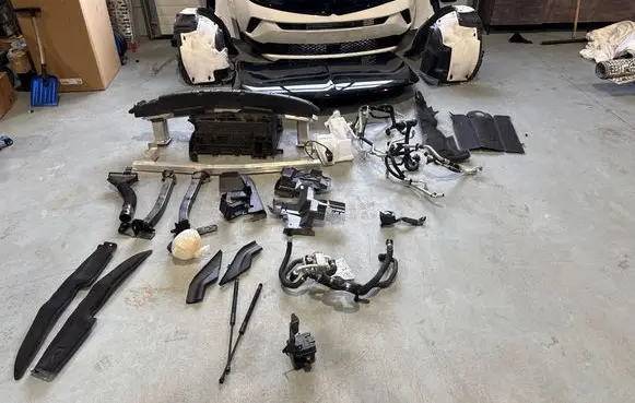 Opel Mokka B Front piece kit 