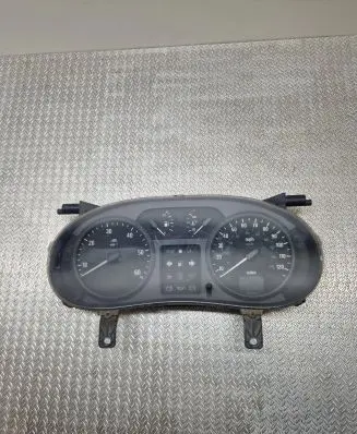 Opel Vivaro Speedometer (instrument cluster) 21671764 P8200252 216715732