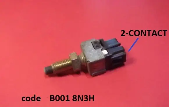 Mitsubishi Pajero Sport I Brake pedal sensor switch B001 8N3H