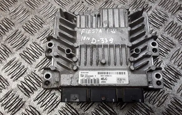 Ford Fiesta Engine control unit/module 8v2112a650ec