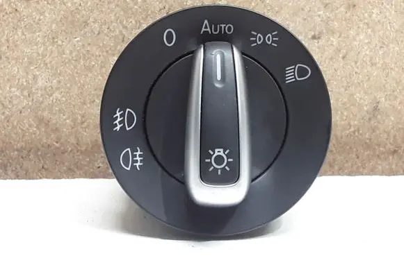 Volkswagen PASSAT B7 Light switch 3C8941431A