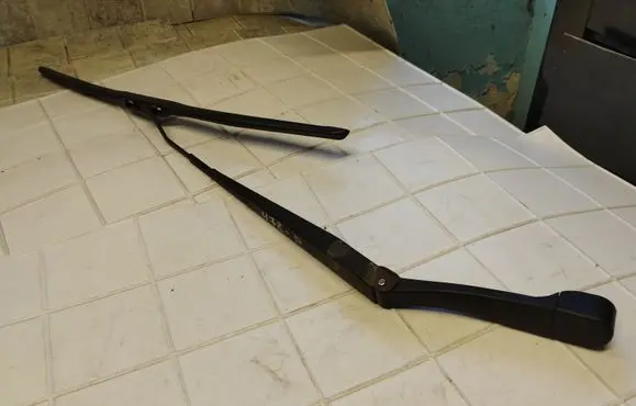Hyundai Tucson JM Windshield/front glass wiper blade 