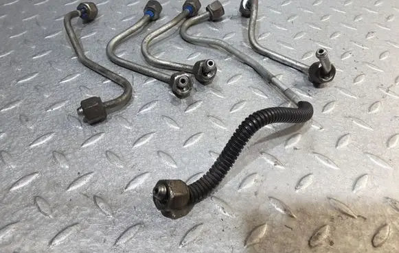 Mazda 6 Fuel line pipe