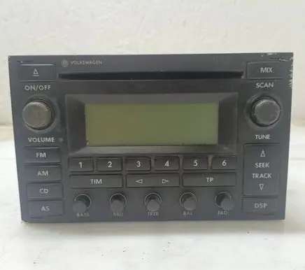 Volkswagen PASSAT B5.5 Radio/CD/DVD/GPS head unit 3B7035195A VWZ4Z4C5060090