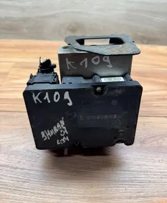 Volkswagen Sharan ABS Pump 7M3907379F 10092503073 5WK8401