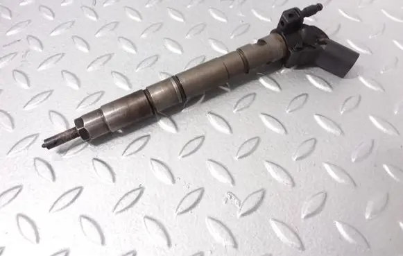Audi A6 S6 C6 4F Fuel injector 059130277AC 0445115039