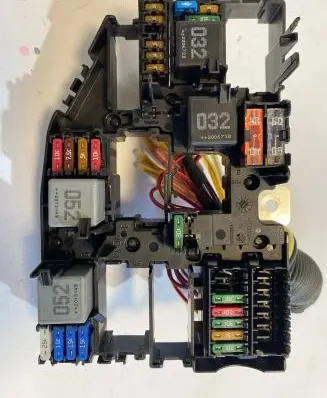 Mercedes-Benz GLA H247 Fuse module A1779069601 N85620