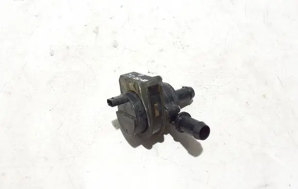 Ford Mach-E I Electric auxiliary coolant/water pump 19081E90024