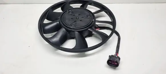 Volkswagen Touareg III Radiator cooling fan shroud 8W0959455N