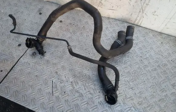 Volkswagen Golf VII Engine coolant pipe/hose 5Q0121049K 5Q0122291BD 5Q0122291AK