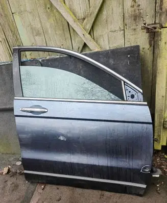 Honda CR-V Front door