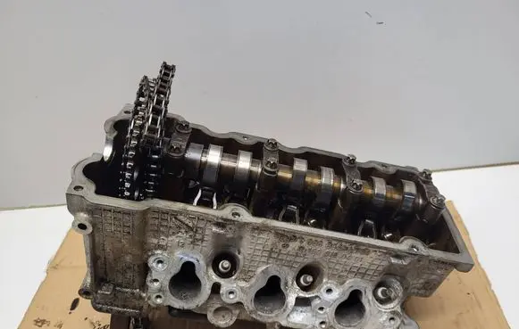 Smart ForTwo I Engine head 0008943V004 R1600160401