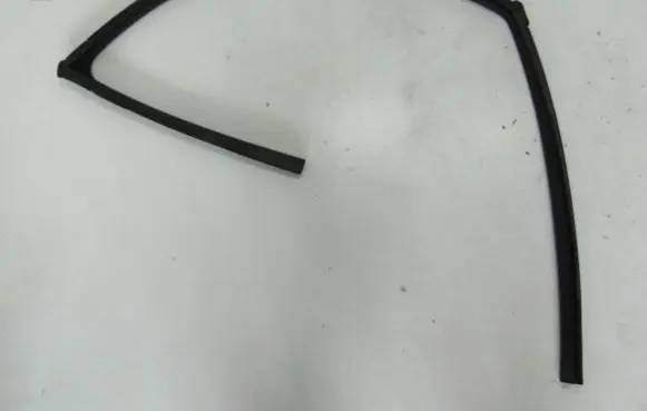 Citroen C4 Aircross Front door rubber seal