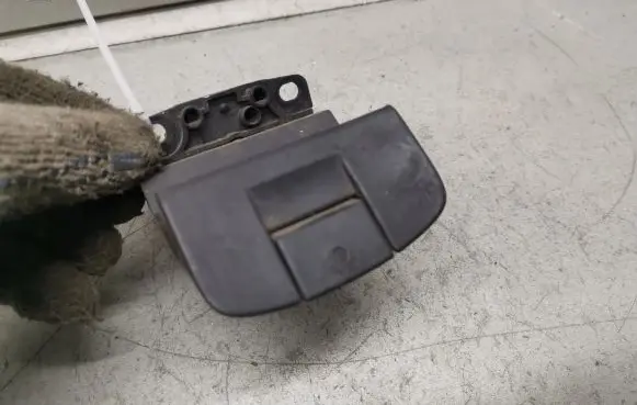 Renault Espace - Grand espace IV Hand parking brake switch 8200048530