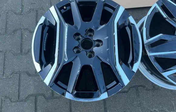 Peugeot 5008 III R19 alloy rim 9842669580