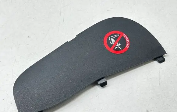 Nissan Juke I F15 Dashboard side end trim 684981KK0A