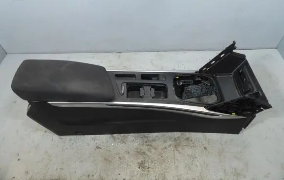Renault Megane I Center console