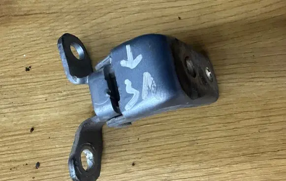 Honda Civic Rear door lower hinge