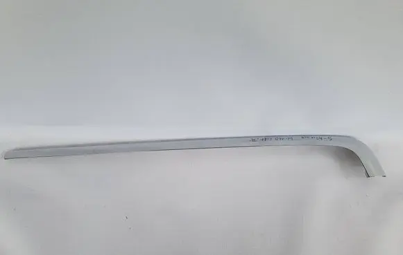 Mercedes-Benz S W140 Rear bumper trim bar molding 