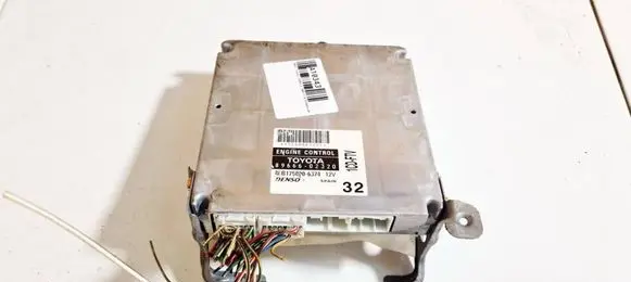 Toyota Corolla E120 E130 Engine control unit/module 8966602320 175820-6374