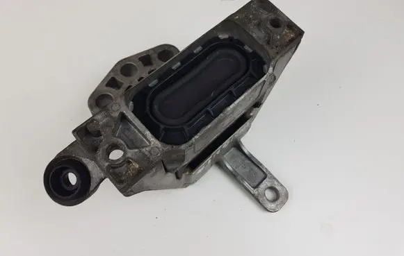 Opel Insignia A Engine mount bracket 13227712