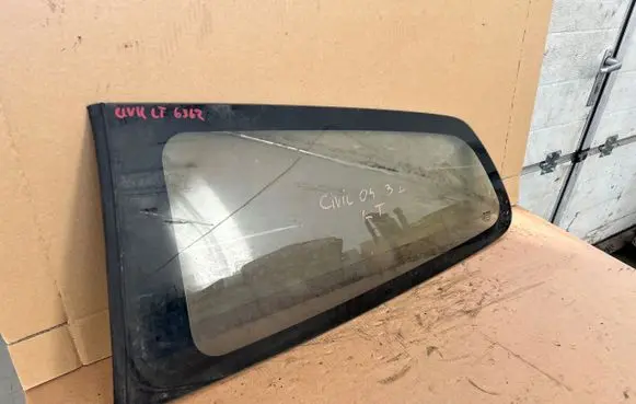 Honda Civic Rear side window