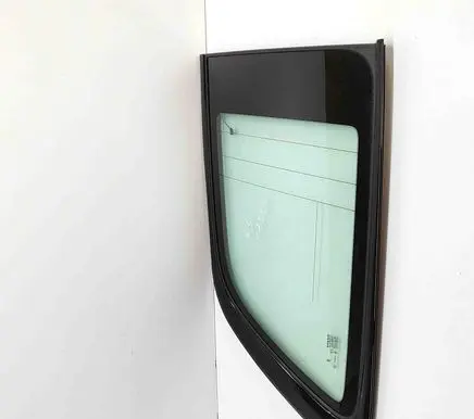 Volvo XC90 Rear side window 32368954