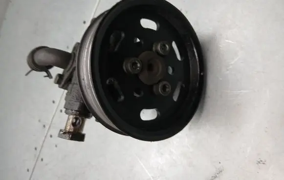 Skoda Octavia Mk1 (1U) Power steering pump