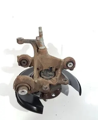 Rear wheel hub