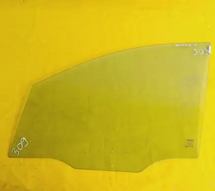 Fiat Multipla Front door window glass four-door