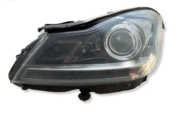 Mercedes-Benz C AMG W204 Headlight/headlamp 030127028104 LE09A6220 A2048204339