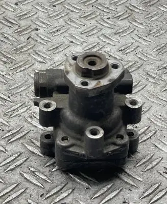 Volkswagen Golf IV Power steering pump