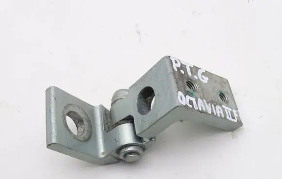 Skoda Octavia Mk2 (1Z) Rear door hinge set 1Z0833402B