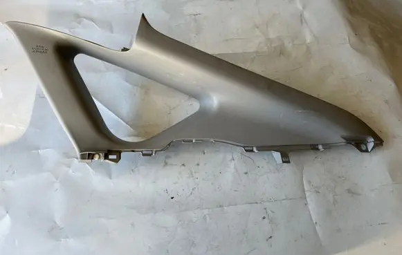 Toyota Prius (NHW20) (C) pillar trim 6247047050