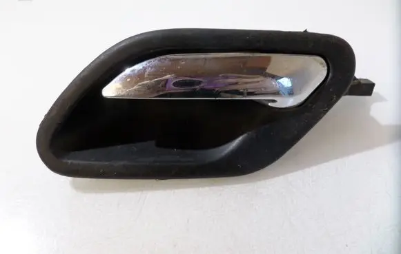 BMW 5 E39 Front door interior handle 8226049
