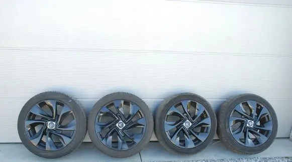 Citroen DS5 R18 alloy rim 9687902677