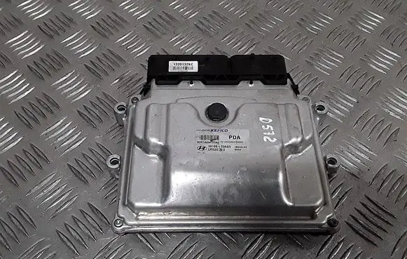 Hyundai i30 Engine control unit/module 3919903AG0