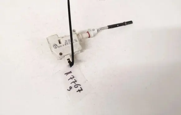 Volkswagen Bora Central locking motor 3b0959782 1j0810773