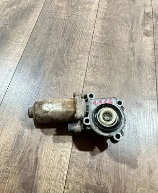 Mercedes-Benz GL X164 Gearbox-reducer motor A1645400088 0130008500 1TC122777