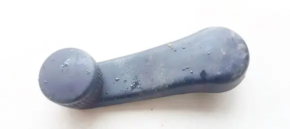 Volkswagen Golf III Front door window winding handle 1h0837581b