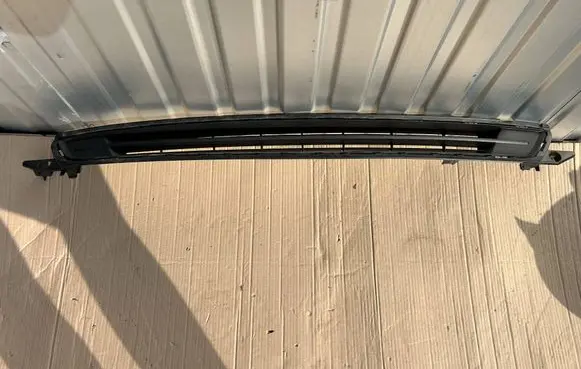 Opel Mokka B Front bumper lower grill 9835266280