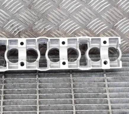 Other engine bay part