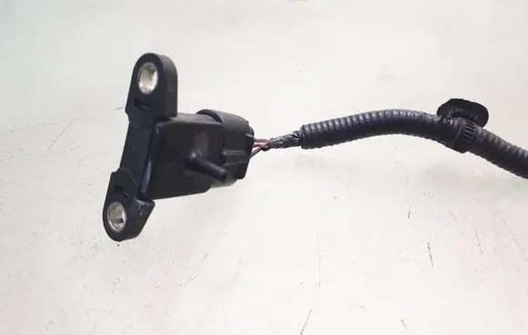 Toyota Avensis T250 Air pressure sensor 8942120210