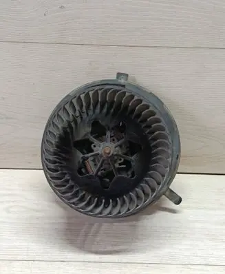 Volkswagen Golf Plus Heater fan/blower 1K1819015