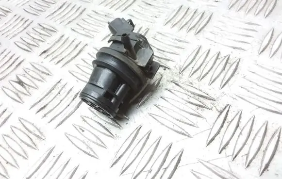 Mazda 6 Windscreen/windshield washer pump 8603102451