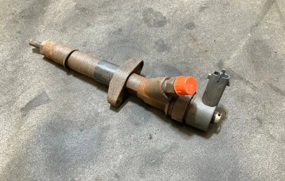 Renault Master II Fuel injector 0445110141 2K45110
