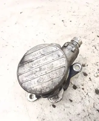 Opel Vivaro Vacuum pump 8200797164