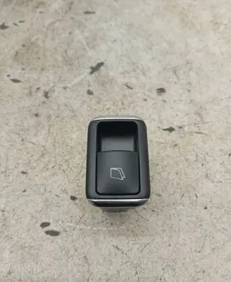 Mercedes-Benz GL X166 Quarter vent window switch A1668200210 10018686
