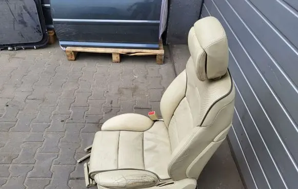 Audi A8 S8 D3 4E Front driver seat 