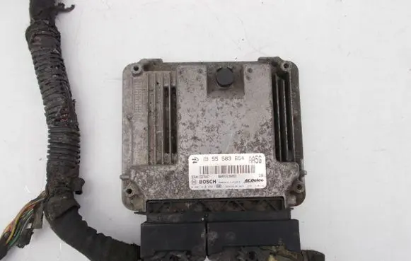 Opel Astra J Engine control unit/module 55583654